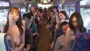 सेक्स क्लास का प्रैक्टिकल बस में करतें जापानी कॉलेज स्टूडेंट्स