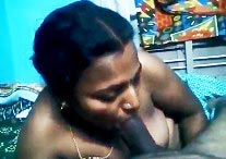 मल्लू आंटी ने यार का काला लंड मुहं में ले के चूसा बीएफ वीडियो