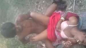 बंगाली रंडी को खेतों में चोदा ग्राहक ने देसी सेक्स वीडियो