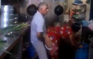 भोसड़ीवाले चाचा ने कामवाली को किचन में चोदा इंडियन वीडियो