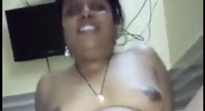 मैसूर में मल्लू भाभी ने गैर मर्द के साथ सेक्स किया हिंदी क्सक्सक्स वीडियो