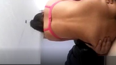 बॉस के ड्राईवर के लंड पर चढ़ के चुदवाया सेक्सी गर्ल ने वीडियो