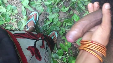 देसी गाँव की विलेज लेडीज़ अपने पार्टनर के लंड पकड़ के मुठ मार रही हैं. देखें इंडियन हेंडजॉब कंपाइलेशन सेक्स वीडियो.