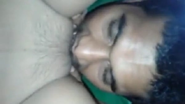 सेक्सी इंडियन भाभी की प्यास चूत चाटी देवर ने और फिर लंड डाल के चोद दी. देखें देवर भाभी की चुदाई का हिंदी सेक्स वीडियो.